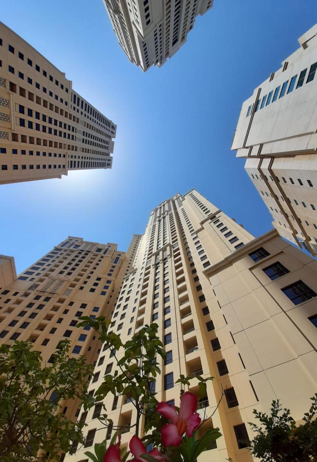 Cosy 4br On Jbr - Close To Shops & Dining, Perfect For Families & Groups - By Sunkissed Homes Dubai