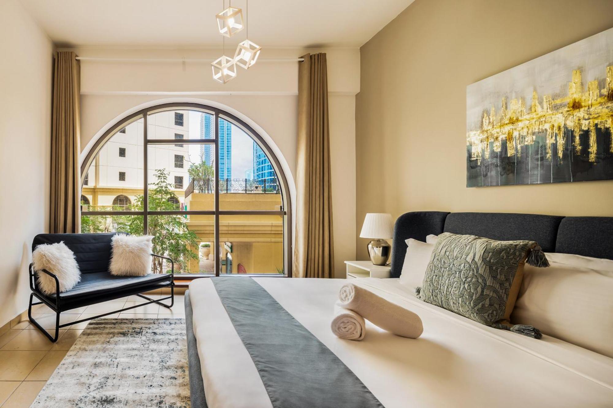 Cosy 4br On Jbr - Close To Shops & Dining, Perfect For Families & Groups - By Sunkissed Homes Dubai