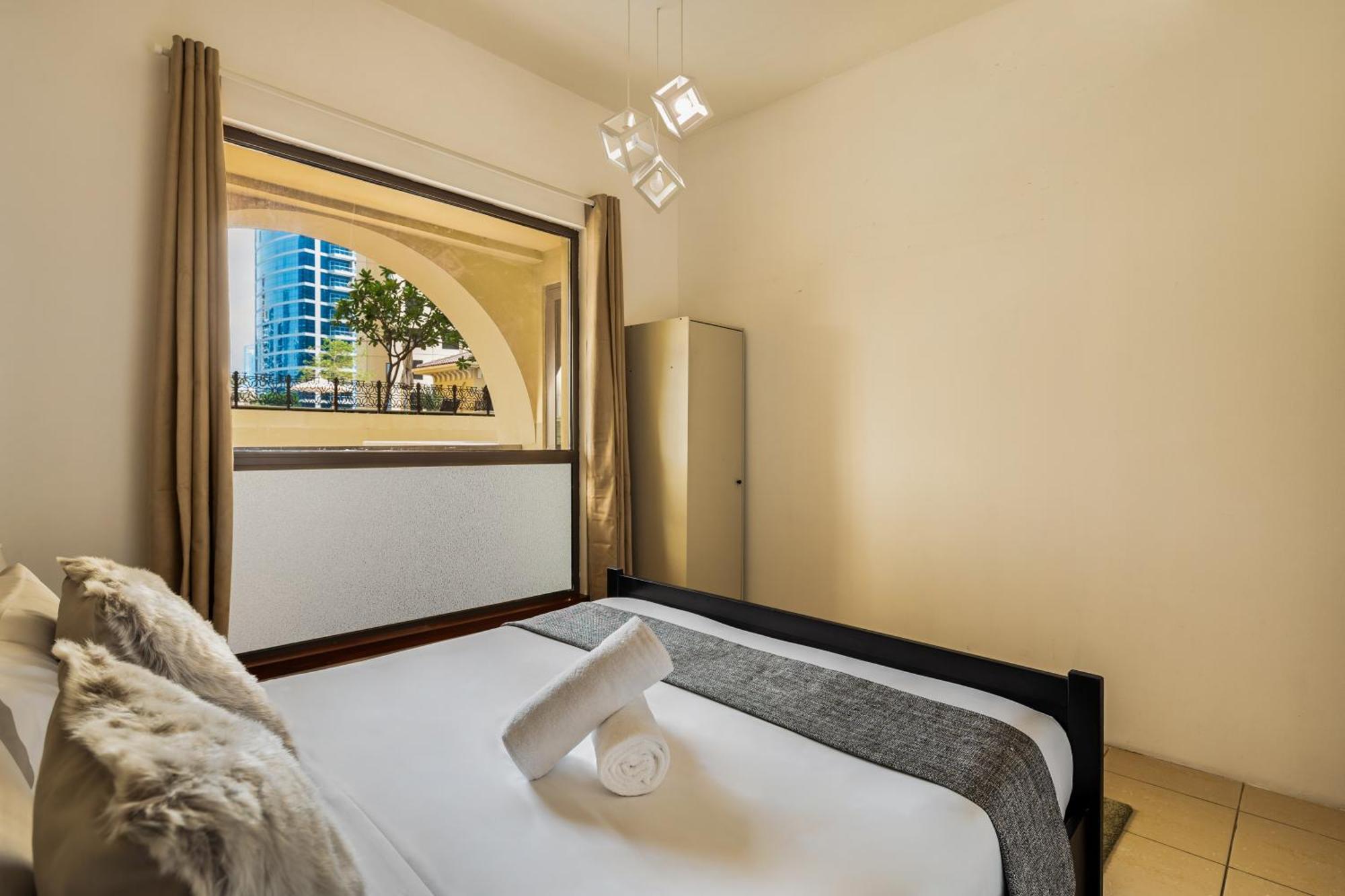 Cosy 4br On Jbr - Close To Shops & Dining, Perfect For Families & Groups - By Sunkissed Homes Apartment