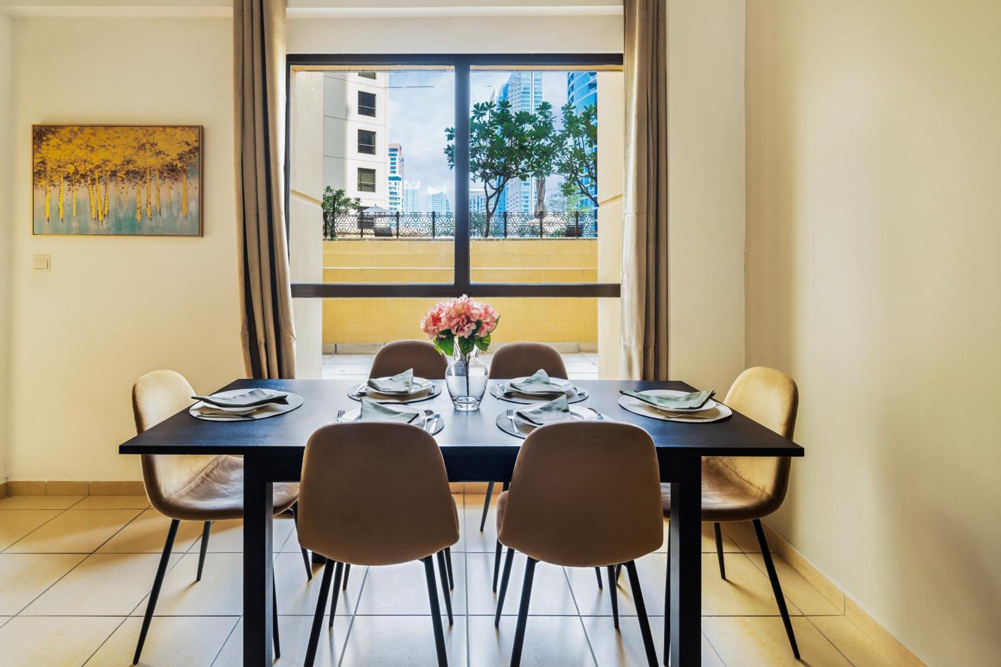 Apartment Cosy 4br On Jbr - Close To Shops & Dining, Perfect For Families & Groups - By Sunkissed Homes Dubai
